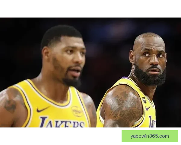 詹姆斯强势回应质疑成湖人第三巨头打破联盟格局