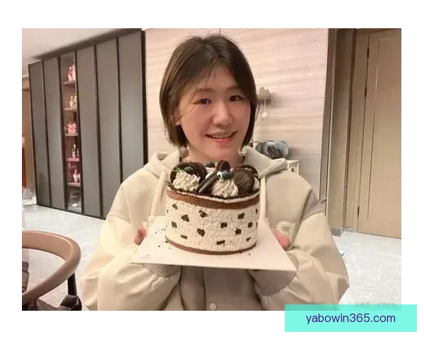 叶诗文张钧甯跨界合作亮相北京 共同分享运动心得激励女性力量